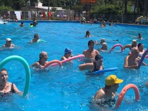 Pusieron en marcha las colonias de verano para personas mayores