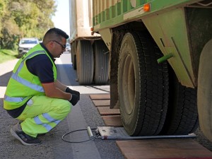 Se iniciaron los controles intensivos de carga en camiones, con sanciones más duras
