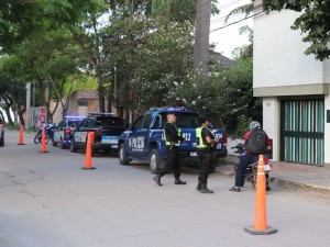 La Policía intensifica controles de vehículos e identificaciones en la ciudad de Santa Fe