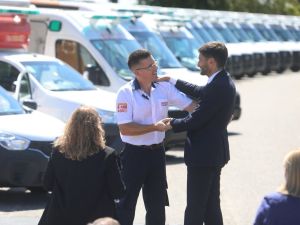 Licitarán la compra de ambulancias para llegar a los 500 vehículos