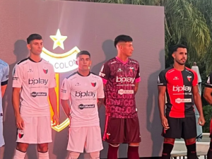 Colón presentó sus nuevas camisetas para la temporada 2026