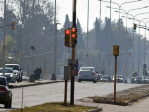 Licitaron el mantenimiento de semáforos y proyectan ampliar la traza hasta Los Zapallos