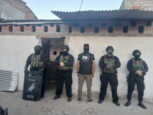 Detuvieron a un joven por intentar asesinar a otro en Cabaña Leiva