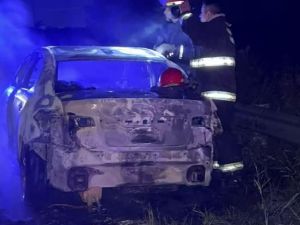 Se incendió un vehículo en Recreo durante la noche del miércoles