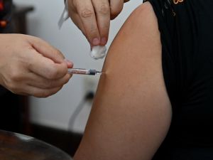 Vacunación antigripal: se vacunó a más de 82 mil santafesinos en la campaña