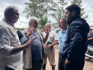 Pullaro estuvo en Villa Minetti y supervisó situación de la localidad