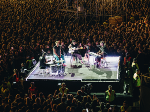 Tan Bionica hizo vibrar Santa Fe ante 25 mil personas en una noche histórica