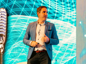 Damián Di Pace llega a Santo Tomé con una charla sobre el futuro del comercio