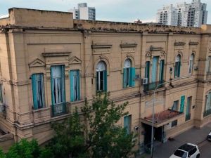 Hirieron a una mujer en barrio San Lorenzo