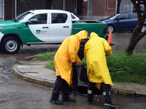 Lluvia en Santa Fe: variada intensidad en distintos sectores y 120 reclamos hechos