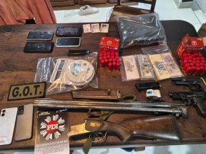 Megaoperativo en Santa Fe: 33 allanamientos, 12 detenidos y secuestros clave