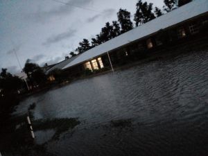 Más de 20 personas continúan evacuadas en Villa Minetti