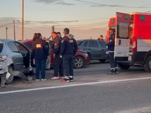 Fuerte accidente en la Ruta Nacional 168 involucró a cinco autos