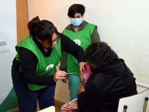 Relanzan la campaña de vacunación en las escuelas de la ciudad