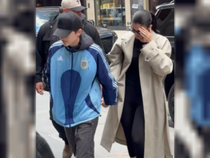 Timothée Chalamet sorprendió con un buzo de la Selección Argentina en Broadway