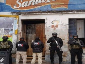Desbarataron un punto de venta de droga en Santa Fe: hay 12 detenidos