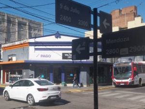 Una inspectora de tránsito fue golpeada durante un control en pleno centro