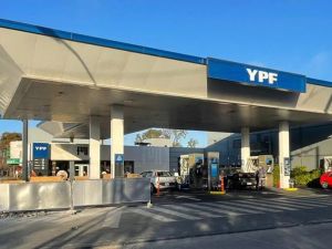 YPF volvió a aumentar los precios y la nafta Súper llegó a los $2.100