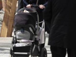Intento de robo: usaban un coche de bebé para ocultar carteras robadas