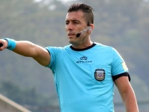 El "polémico" Luis Lobo Medina será quien arbitre Independiente Rivadavia vs Unión