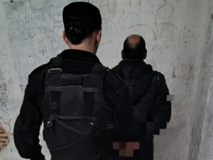 Intentaron quemar la casa de un hombre acusado de abusar a una menor en barrio Centenario