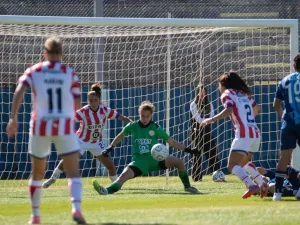 Crisis en Unión: el plantel de fútbol femenino denuncia falta de pagos