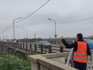 Enrico advirtió que Vialidad Nacional detectó "problemas y fallas" en el viejo Puente Carretero
