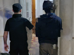 Detuvieron a tres jóvenes por intentar robar un auto en barrio Guadalupe