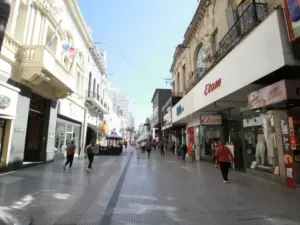 Ventas minoristas: sólo el 50% de los comercios de Santa Fe pudo mejorar los niveles de facturación