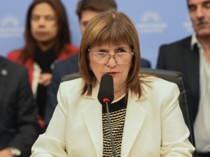 Patricia Bullrich denunció a Tapia y Toviggino ante la CONMEBOL