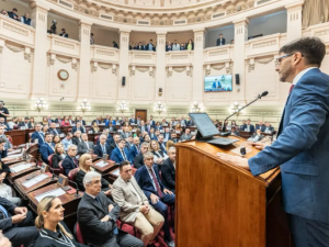 Pullaro inaugura sesiones en Diputados y pone en marcha el nuevo sistema constitucional