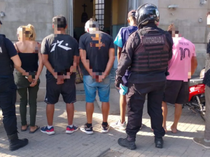 Aprehendieron a seis personas por disturbios en barrio General Alvear