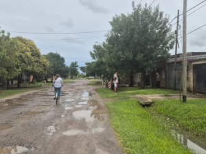 Sorprendió a un delincuente en su patio, lo hirió y ahora está detenido