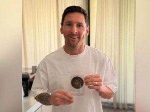 Lionel Messi recibió la medalla del Tricentenario de Rosario
