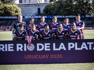 Unión se vuelve de Uruguay con un empate frente a Defensor Sporting