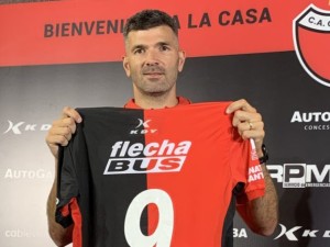 Emmanuel Gigliotti se despidió de Colón con un emotivo mensaje