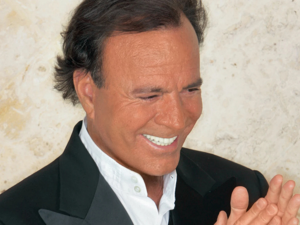 Dos exempleadas denunciaron a Julio Iglesias por agresiones sexuales