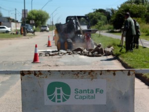 Tránsito complicado en el centro de la ciudad: cortes y desvíos por obras de bacheo y de ASSA