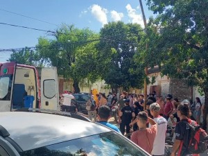 B arrio Roma: murió una mujer tras un choque entre un auto y una moto