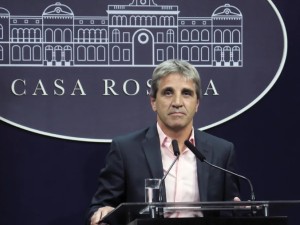 Caputo defendió el préstamo por US$3.000 millones: “Kukitas queridos, ya no psicopatean a nadie"