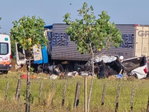 Tragedia vial: Tres muertos por un choque frontal en una ruta de Entre Ríos