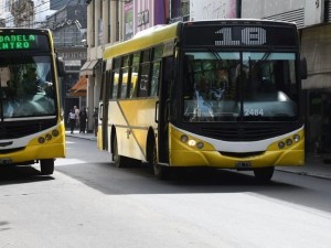 Poletti anticipó un posible aumento del boleto de colectivo en Santa Fe