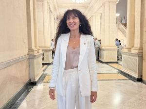 Laura Tarabella asumió como rectora de la UNL: por primera vez dos mujeres lideran la universidad