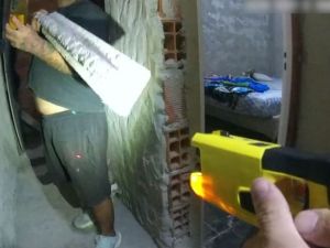La Policía utilizó una pistola Taser para reducir a un hombre en un caso de violencia de género