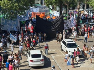 La CGT Santa Fe se movilizó en contra de la reforma laboral