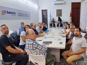 Se calienta la negociación paritaria: los grmios de salud piden aumento del 25%