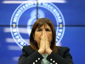 Patricia Bullrich celebró la reforma laboral y anunció límites a las horas pagas de los delegados