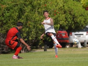 Colón igualó frente a Patronato en su tercer amistoso