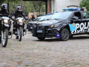 La Policía de Santa Fe despliega operativos récord tras la recomposición salarial