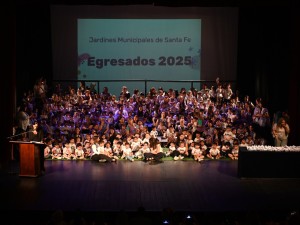 Egresaron 570 niños y niñas de los Jardines Municipales de Santa Fe